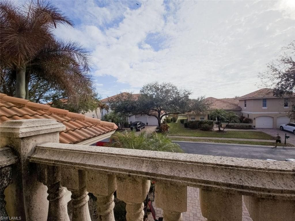 6139 57TH CT, VERO BEACH FL 32967-37