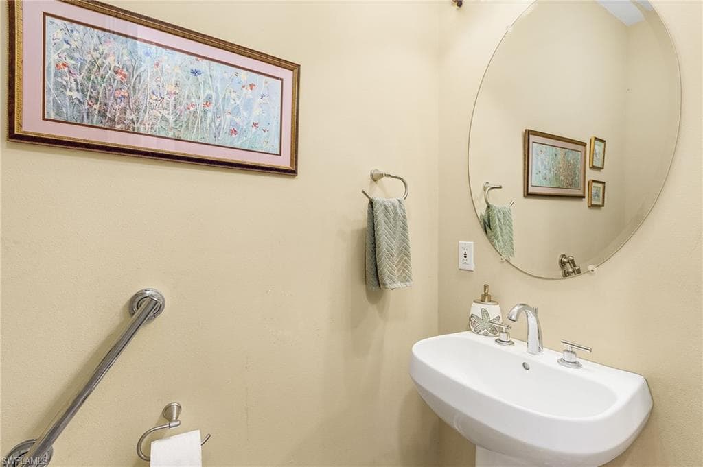 16056 Waterleaf LN, FORT MYERS FL 33908-23