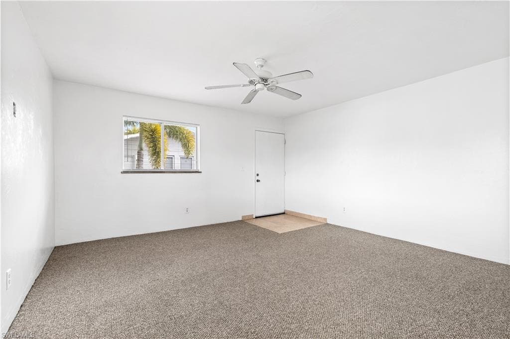 8141 Country RD # 202, FORT MYERS FL 33919-12