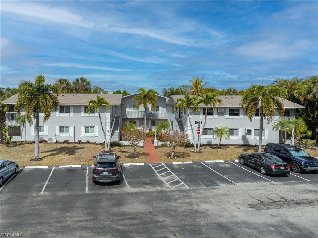 8141 Country RD # 202, FORT MYERS FL 33919-9