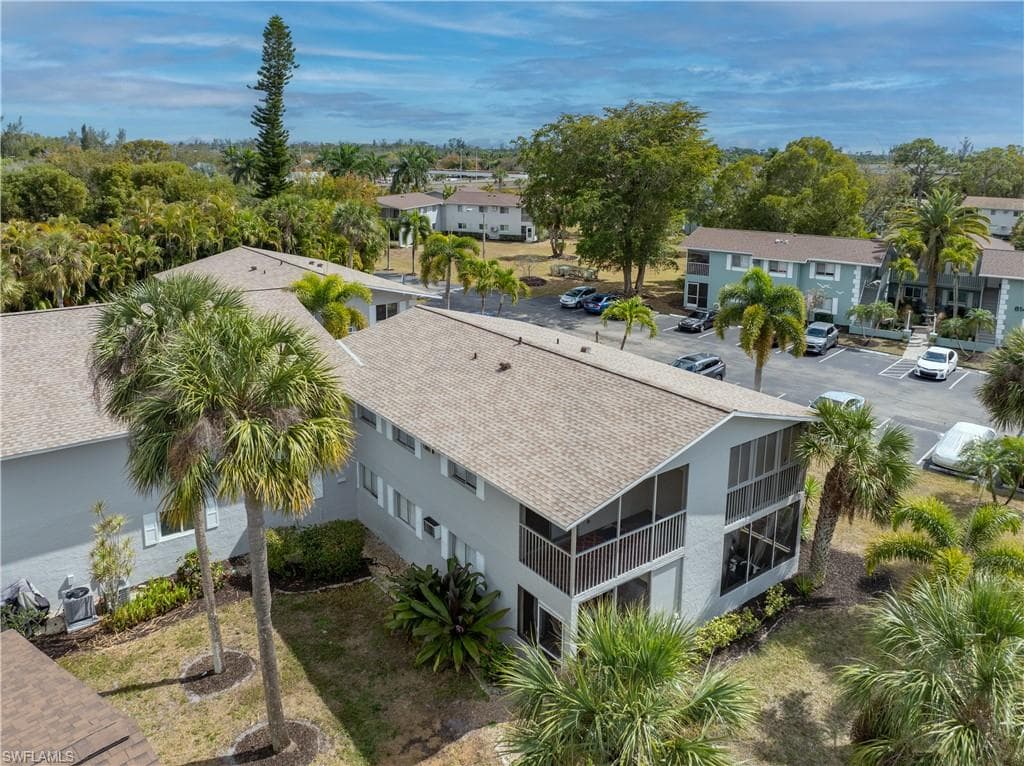 8141 Country RD # 202, FORT MYERS FL 33919-7