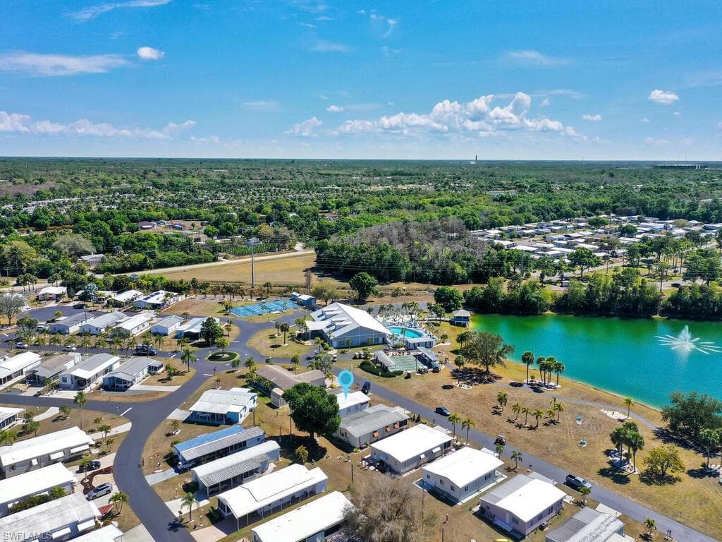 9855 Sugarmill Springs DR, FORT MYERS FL 33905-22