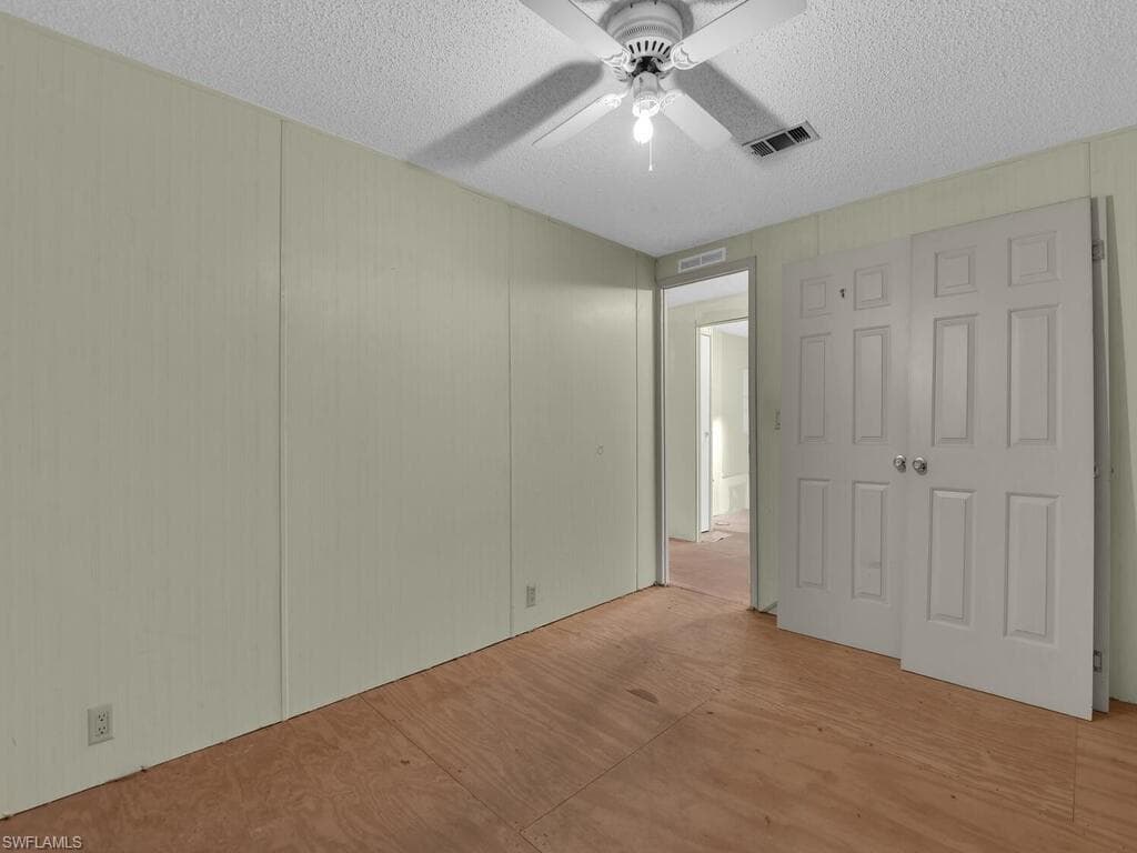 9855 Sugarmill Springs DR, FORT MYERS FL 33905-15
