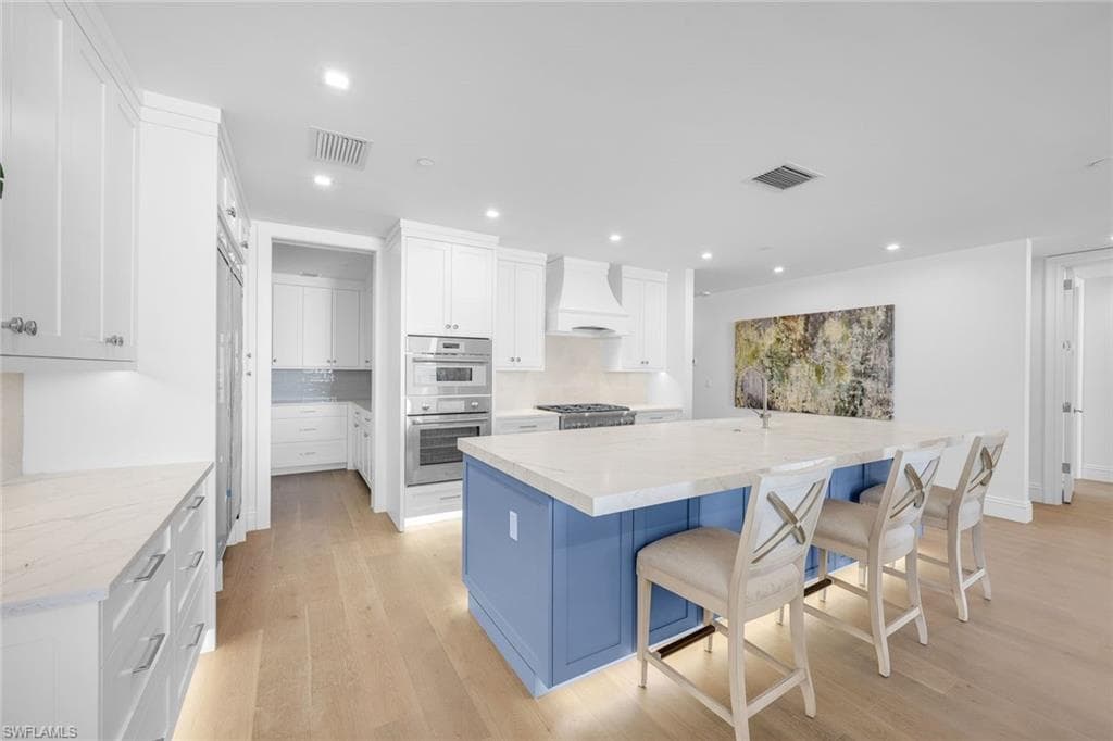6230 Estero BLVD 201-15