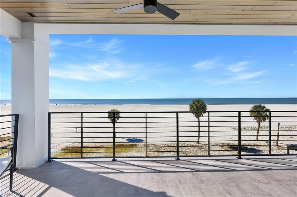 6230 Estero BLVD 201-25