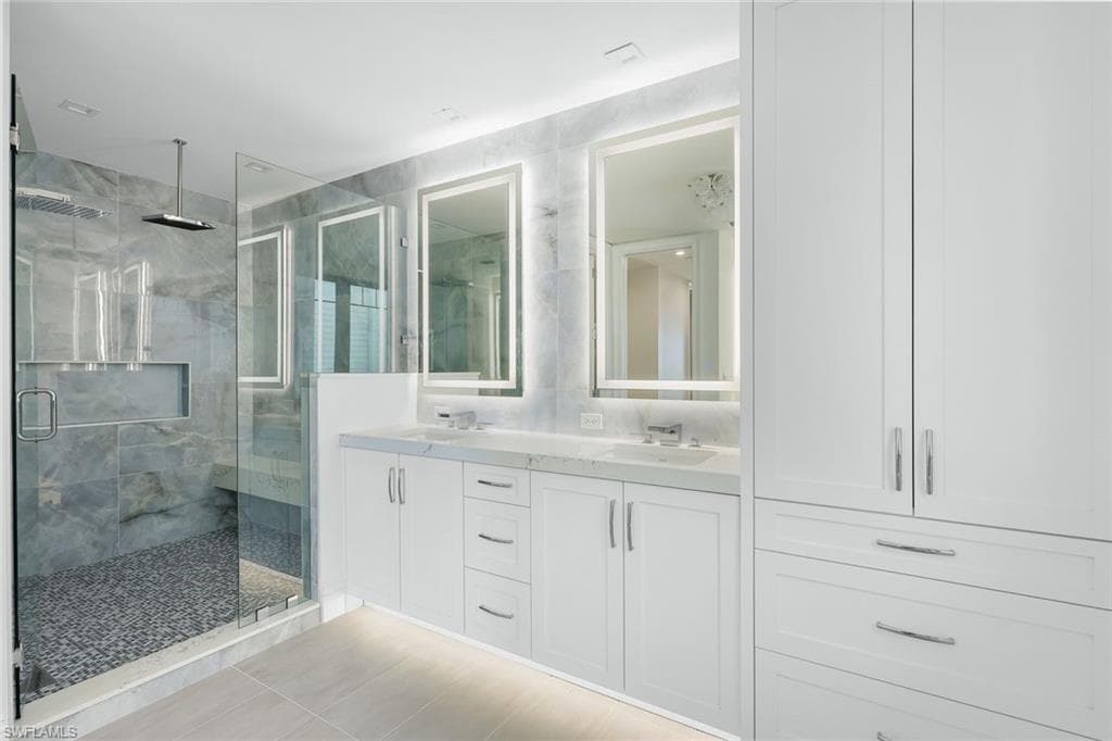 6230 Estero BLVD 201-29