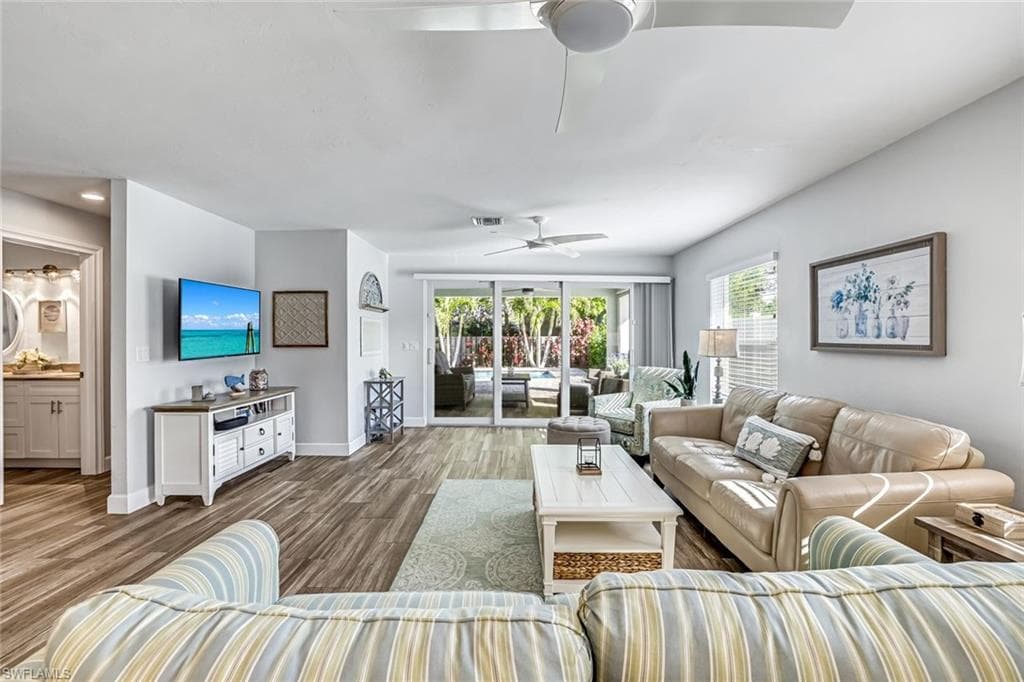 737 91st AVE N, NAPLES FL 34108-12