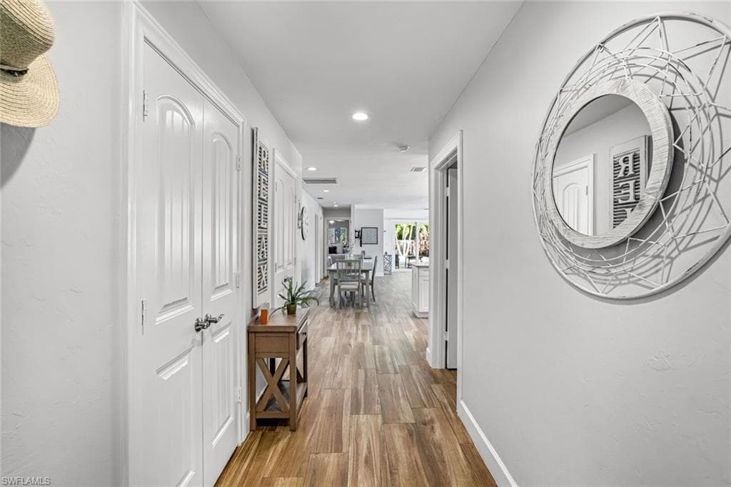 737 91st AVE N, NAPLES FL 34108-9