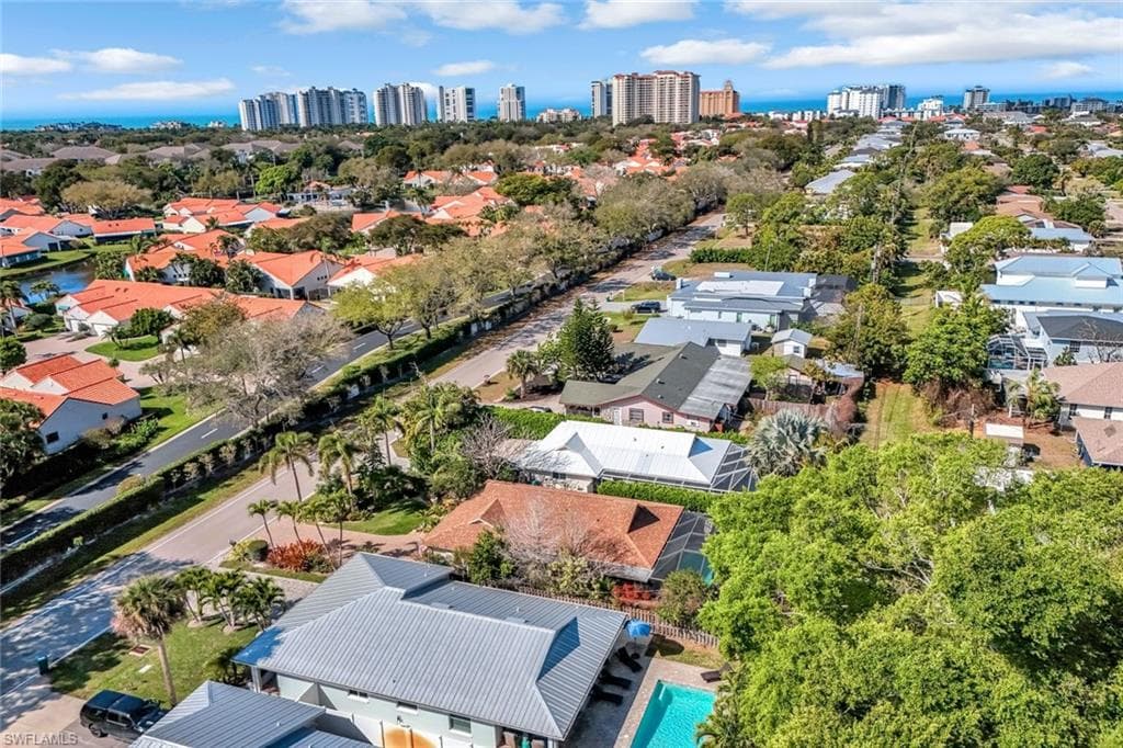 737 91st AVE N, NAPLES FL 34108-32