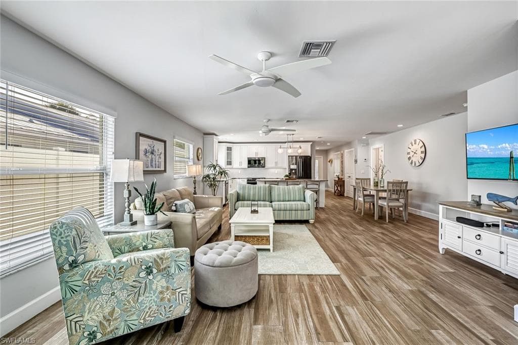 737 91st AVE N, NAPLES FL 34108-10