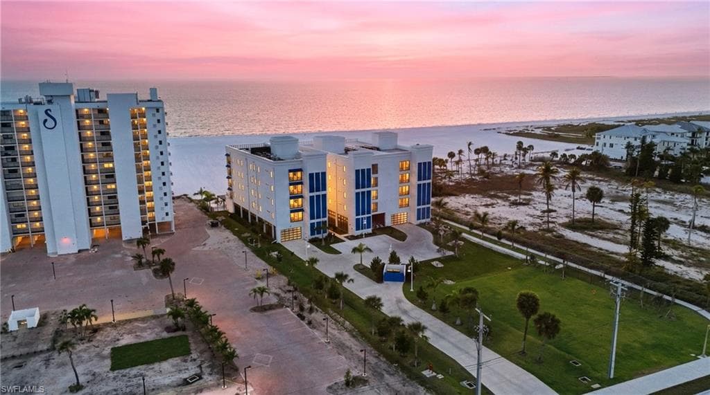 6230 Estero BLVD 202-2
