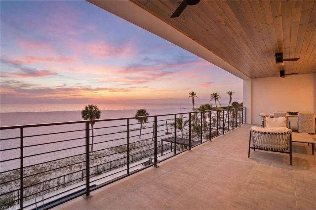 6230 Estero BLVD 202-17