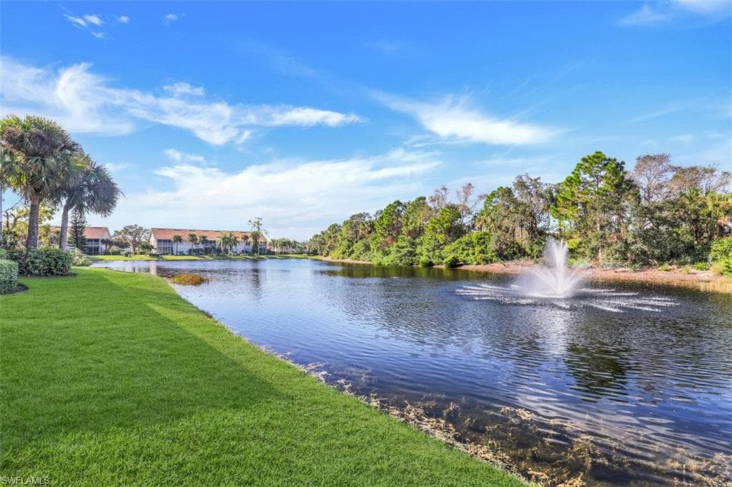 5360 Andover DR # 202, NAPLES FL 34110-23