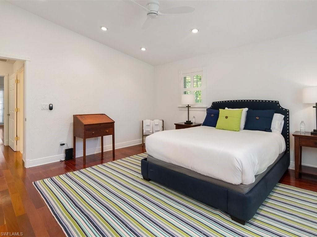 100 Fairview AVE, FORT MYERS FL 33905-27