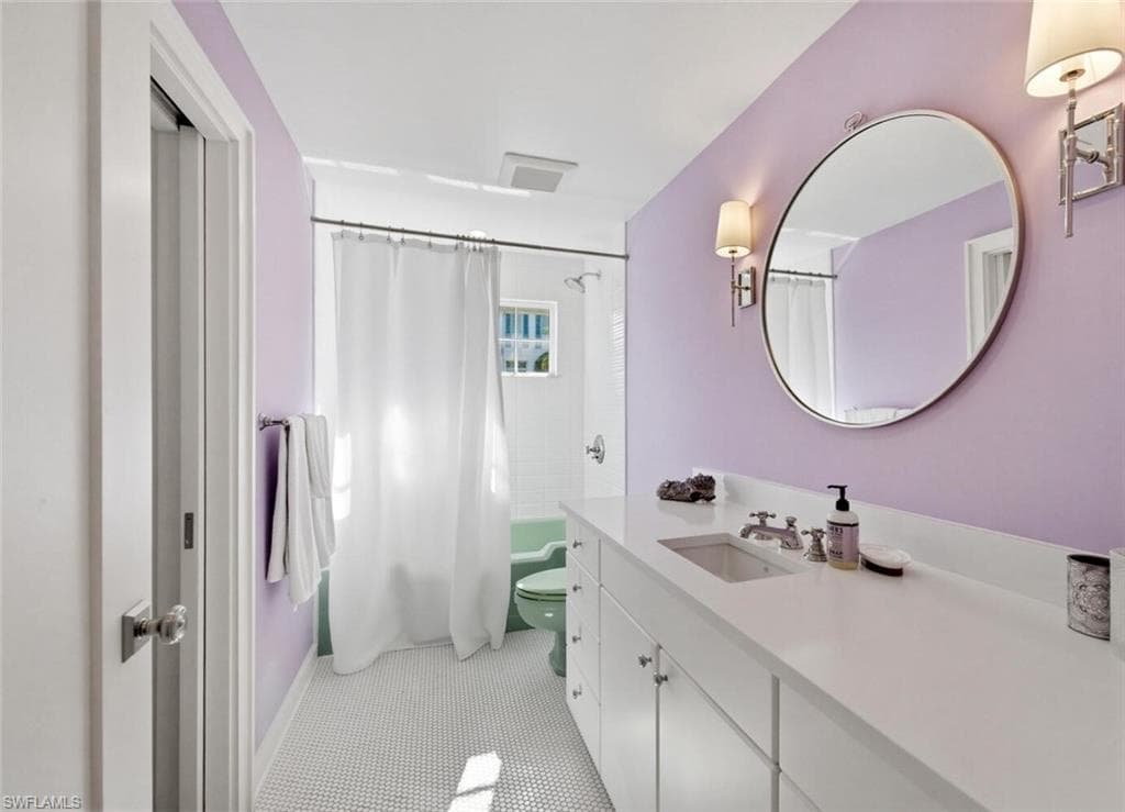92 10th AVE S-22