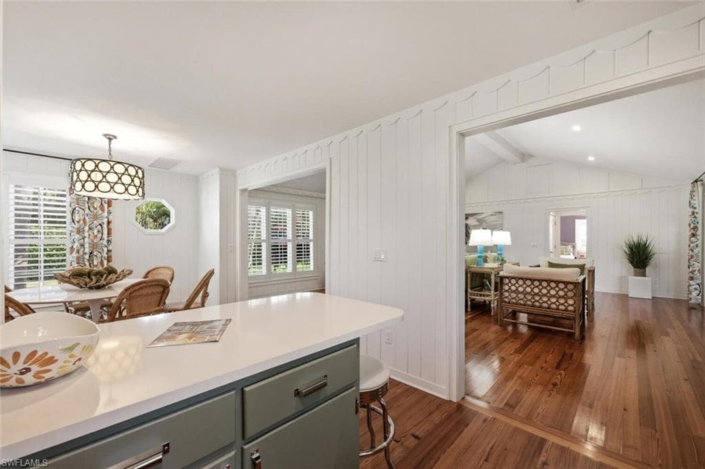 92 10th AVE S-19
