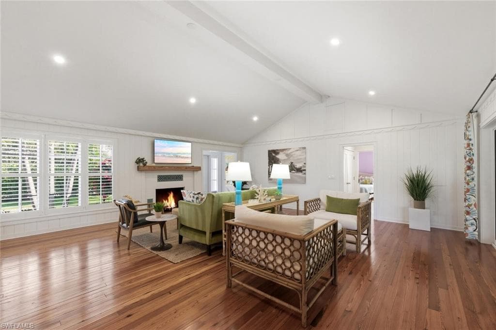 92 10th AVE S-8