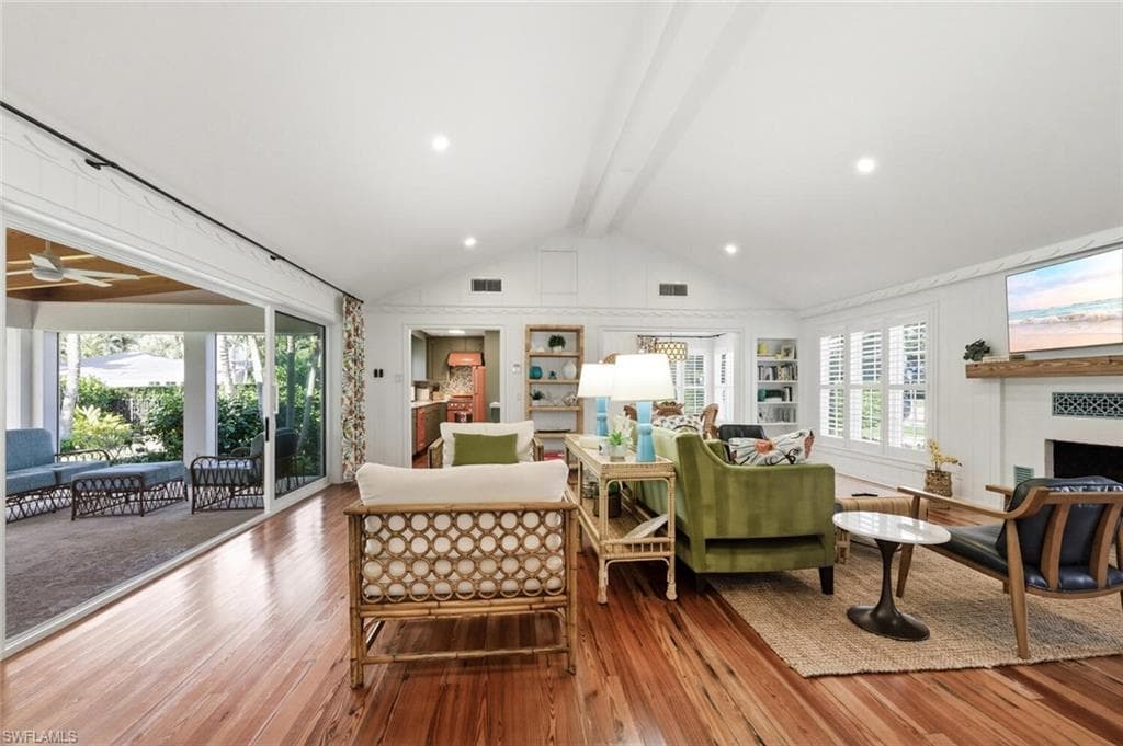 92 10th AVE S-7