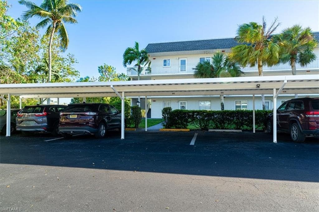 5515 Rattlesnake Hamm RD # 301, NAPLES FL 34113-21