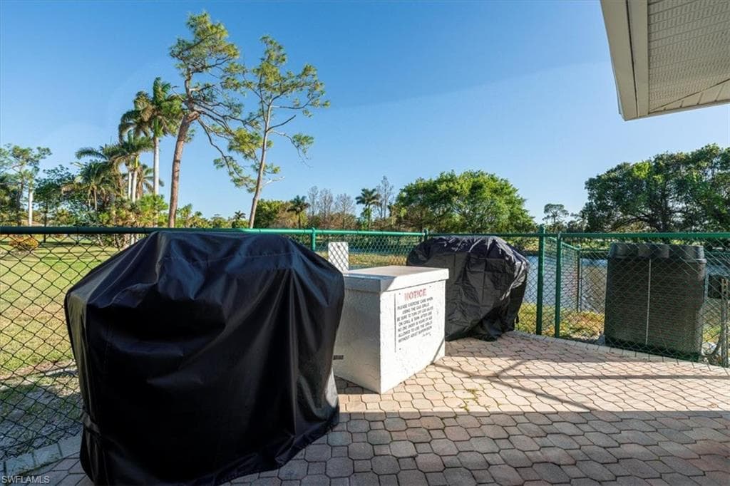 5515 Rattlesnake Hamm RD # 301, NAPLES FL 34113-24