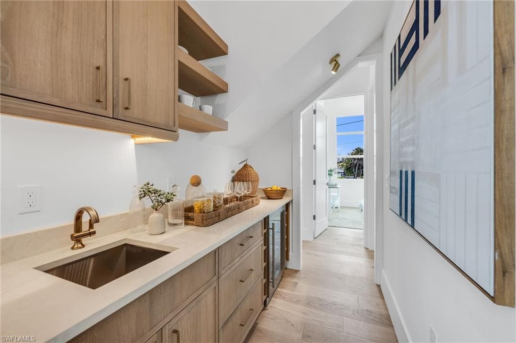2778 Shoreview DR-4