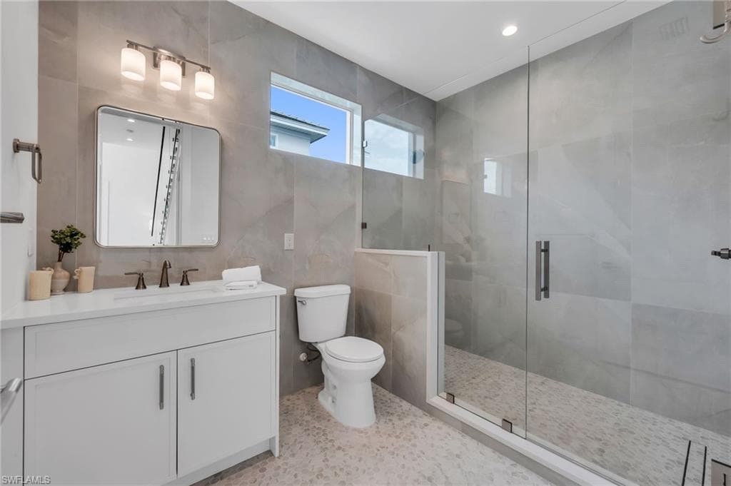 2778 Shoreview DR-28
