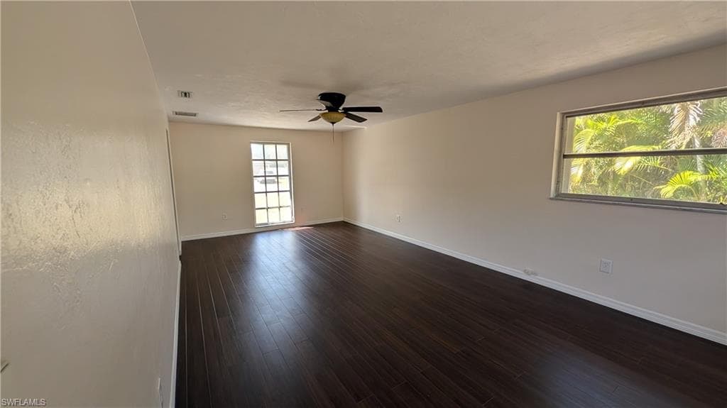 1329 Oaklawn CT, FORT MYERS FL 33919-16