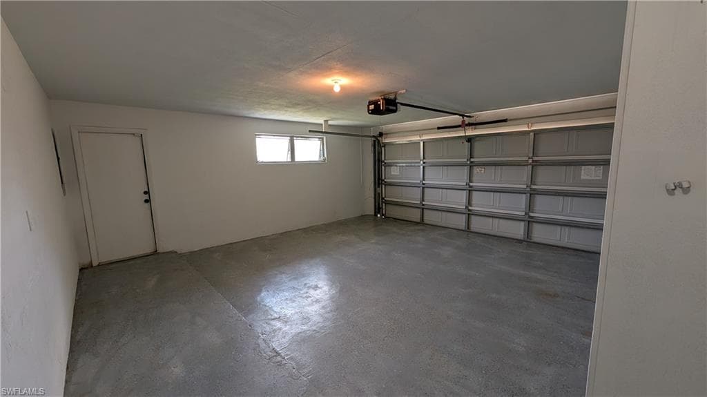 1329 Oaklawn CT, FORT MYERS FL 33919-21