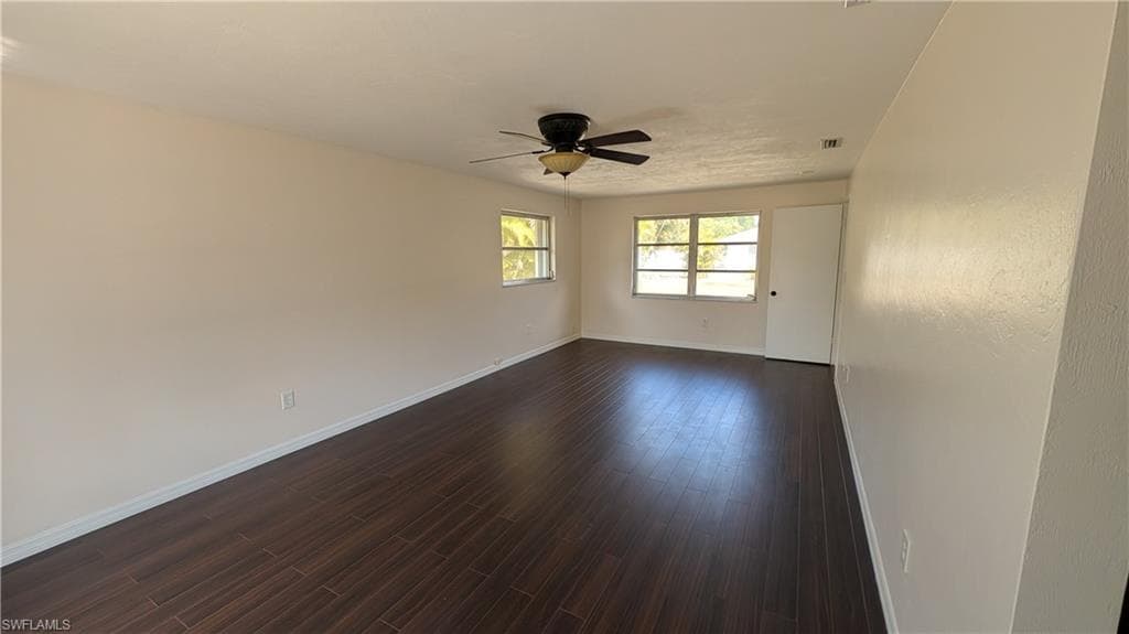 1329 Oaklawn CT, FORT MYERS FL 33919-17