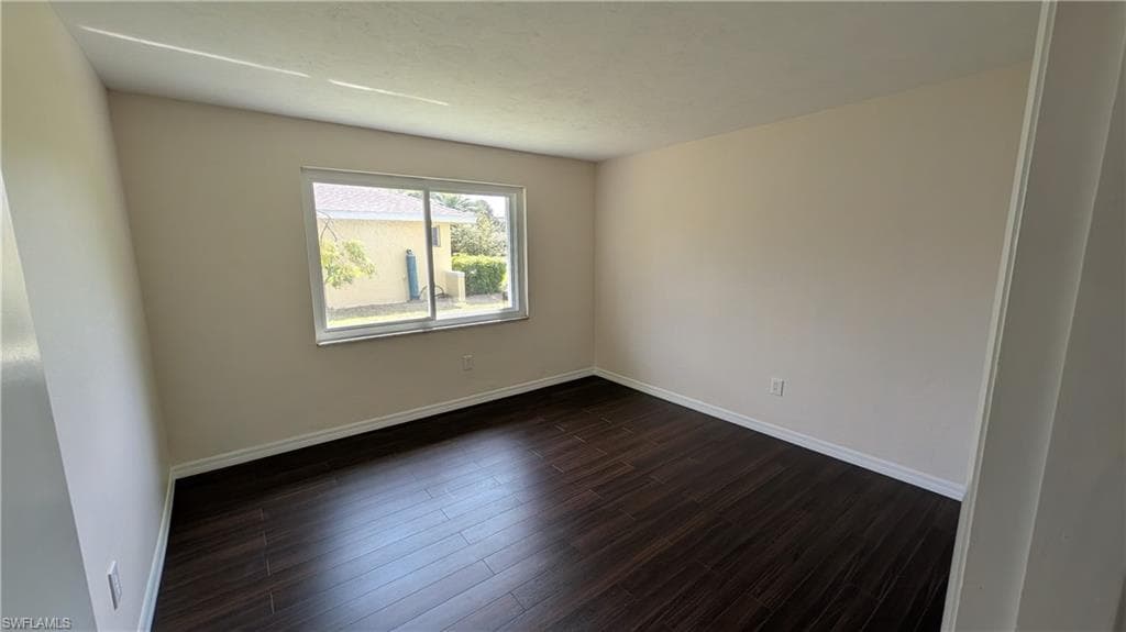 1329 Oaklawn CT, FORT MYERS FL 33919-14