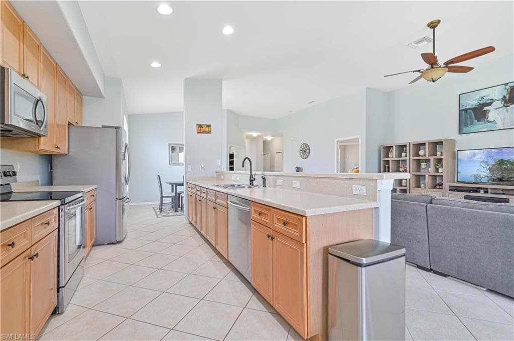 3221 Sea Haven CT # 2604, NORTH FORT MYERS FL 33903-19