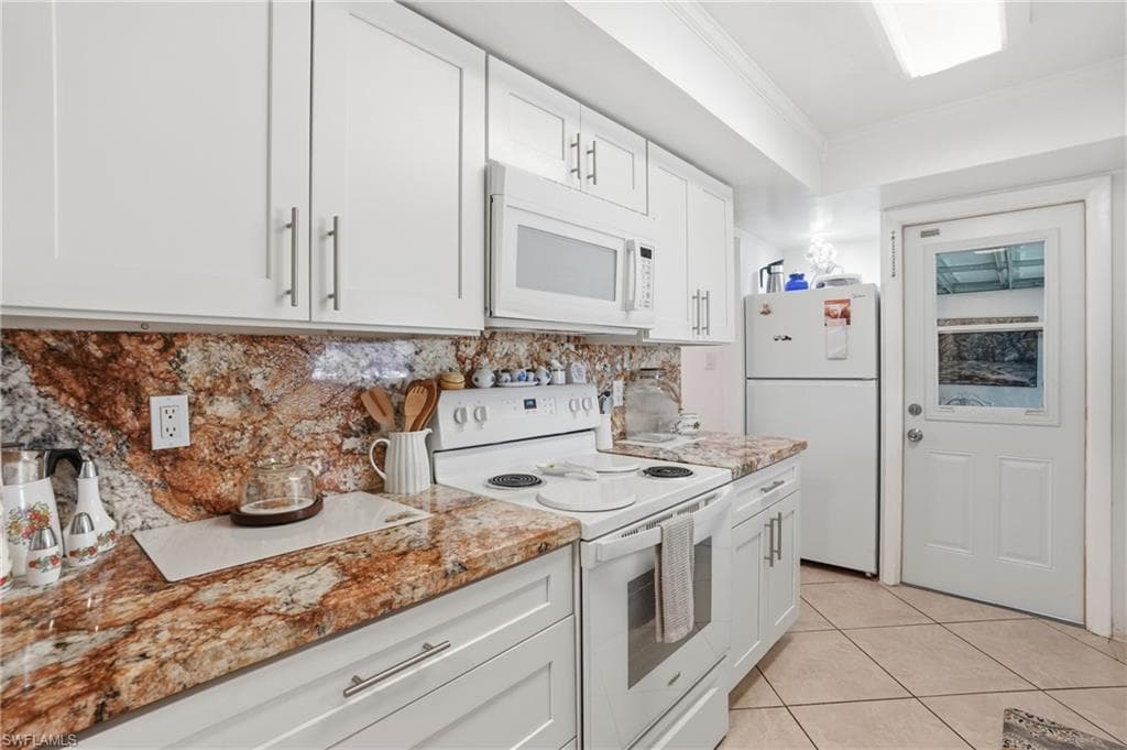 1406 Grandale ST-6