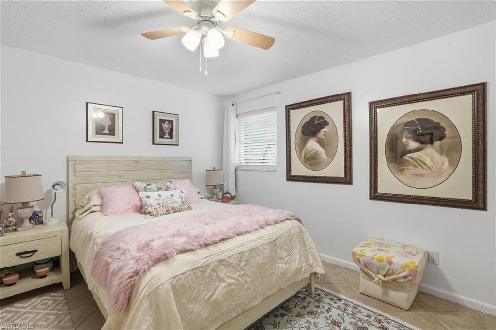 1406 Grandale ST-13