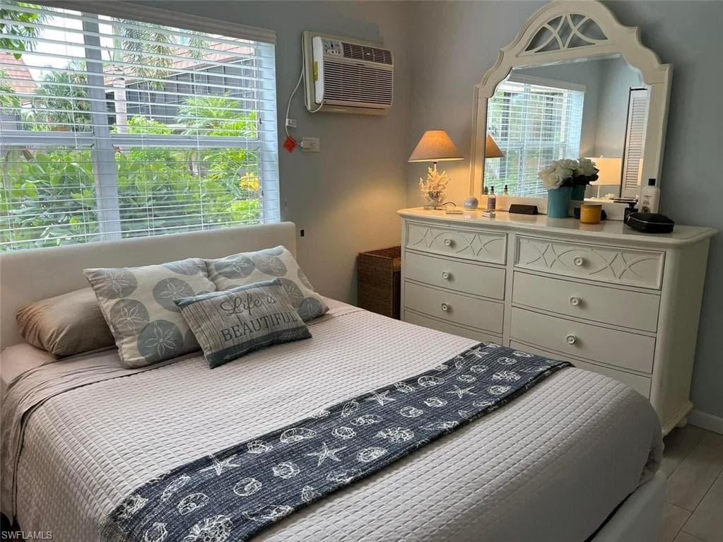 87 Collier BLVD F4-7