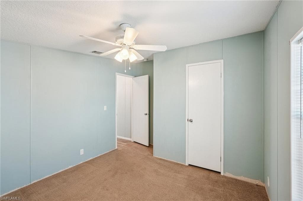 121 Kim DR # 121, NAPLES FL 34104-27