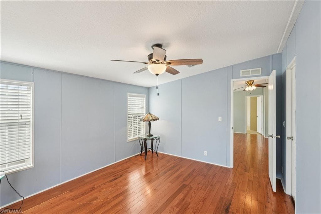 121 Kim DR # 121, NAPLES FL 34104-17