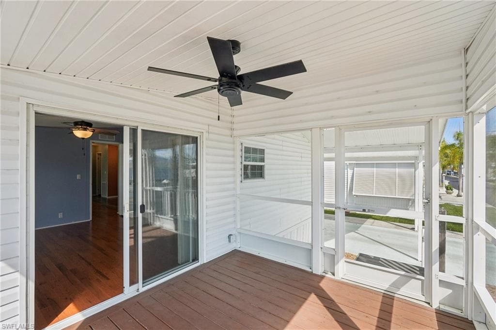 121 Kim DR # 121, NAPLES FL 34104-18