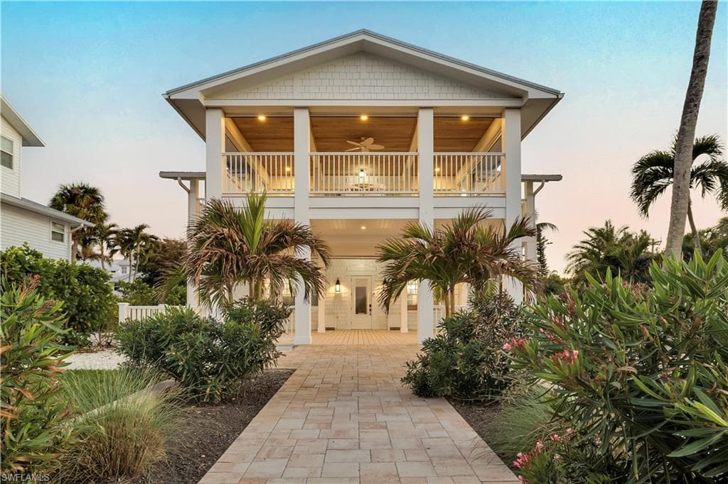 8241 Main ST, BOKEELIA FL 33922-7