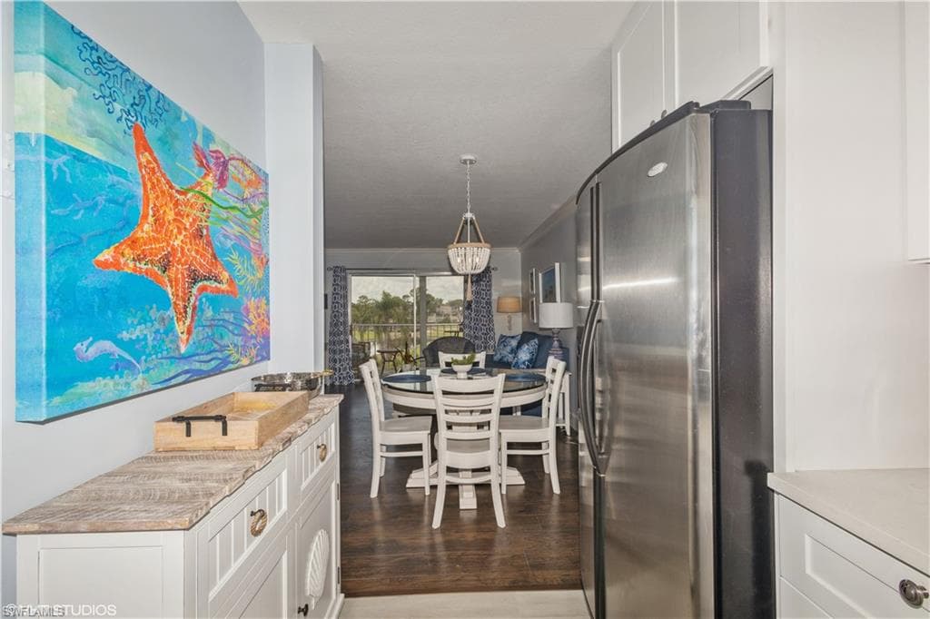 190 Turtle Lake CT # 311, NAPLES FL 34105-16