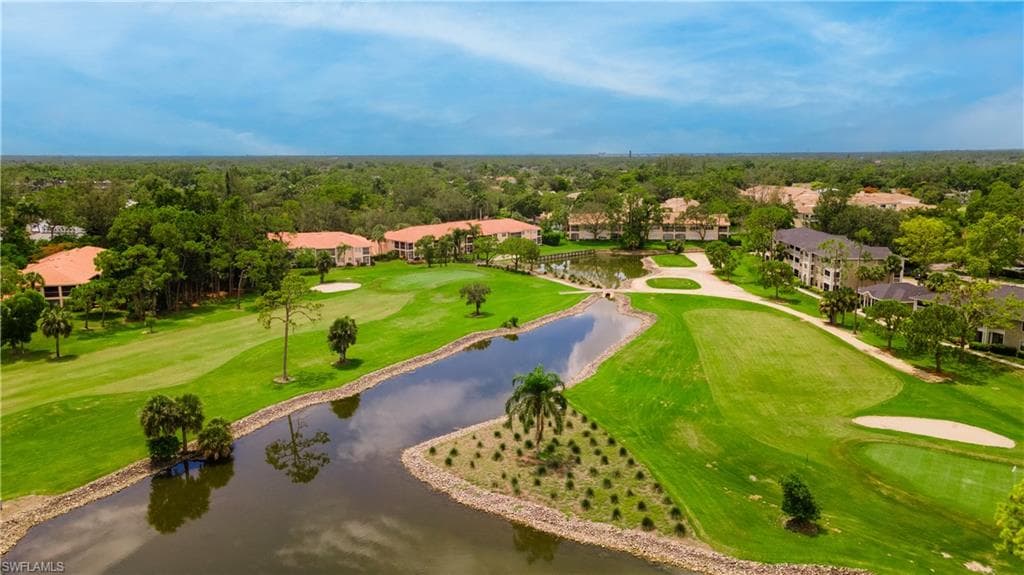 190 Turtle Lake CT # 311, NAPLES FL 34105-4