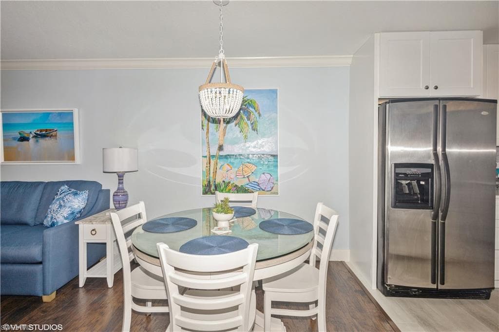 190 Turtle Lake CT # 311, NAPLES FL 34105-19