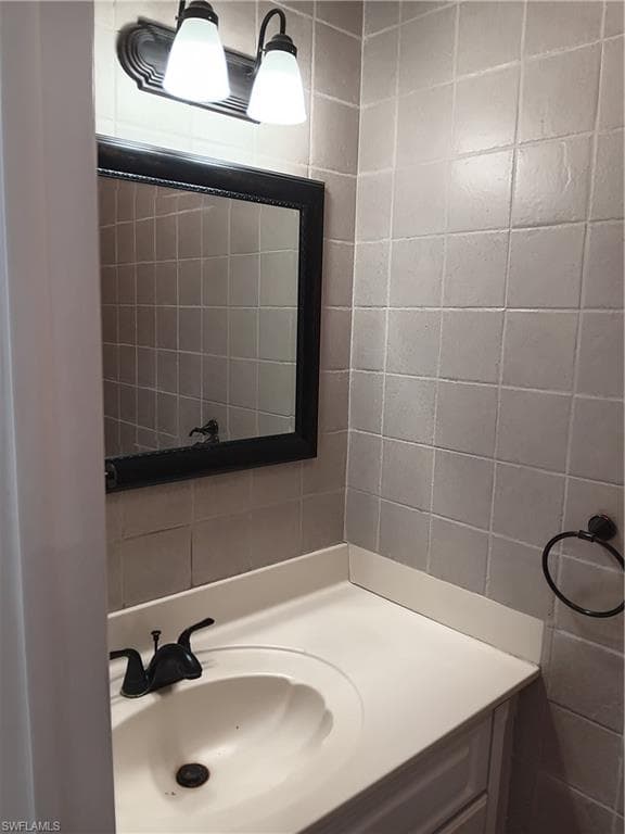 1300 SE 7th ST # 101, CAPE CORAL FL 33990-5