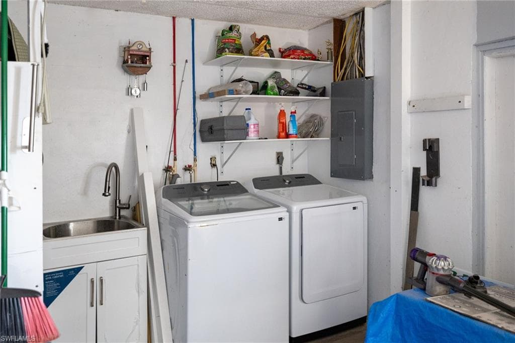 12490 Cristi WAY, BOKEELIA FL 33922-21