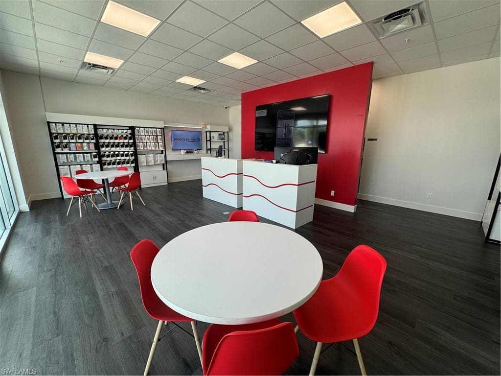 122 Chiquita BLVD S, CAPE CORAL FL 33991-1