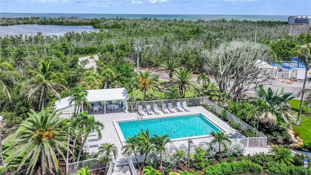 2030 Gulf Beach Villas-31