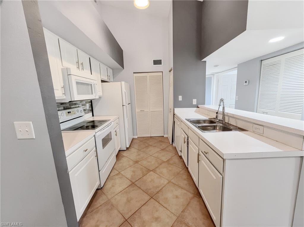 4121 Residence DR 323-5