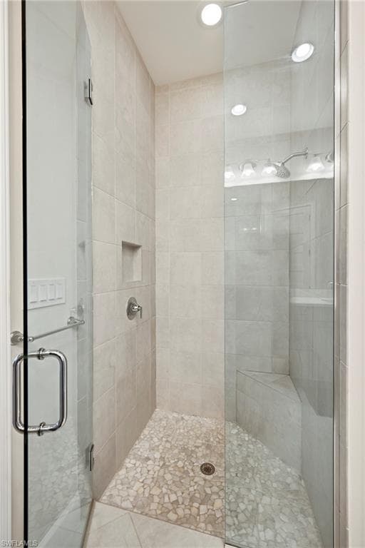 5891 Haiti DR-12