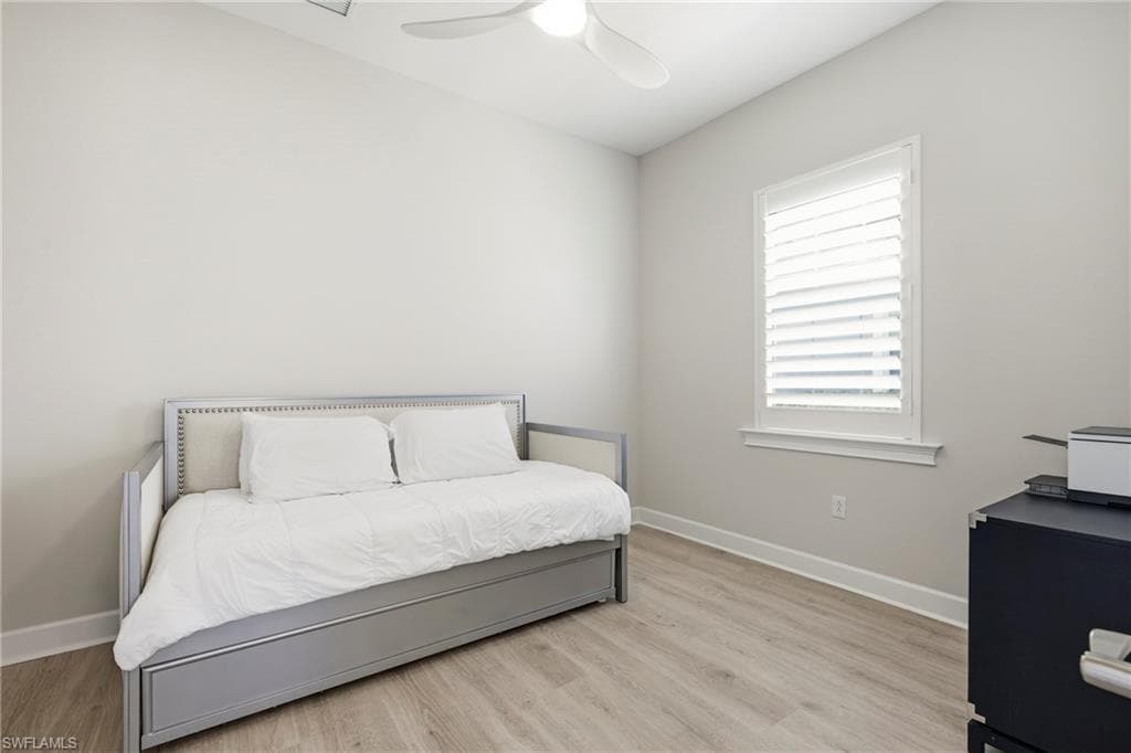 5891 Haiti DR-16