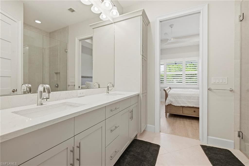 5891 Haiti DR-11