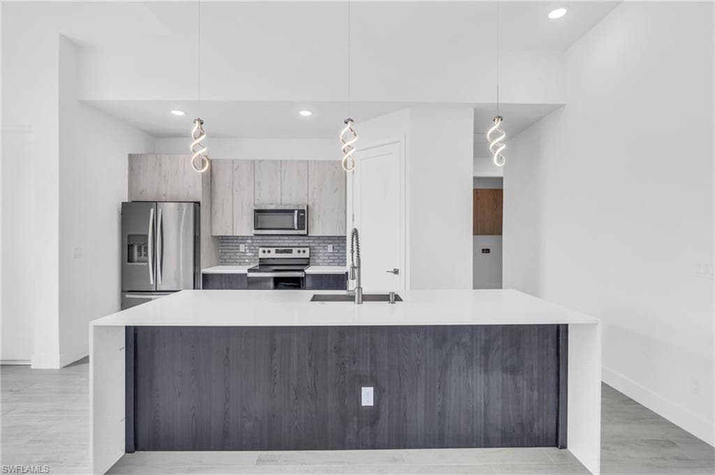 9402 Arrid CIR-13